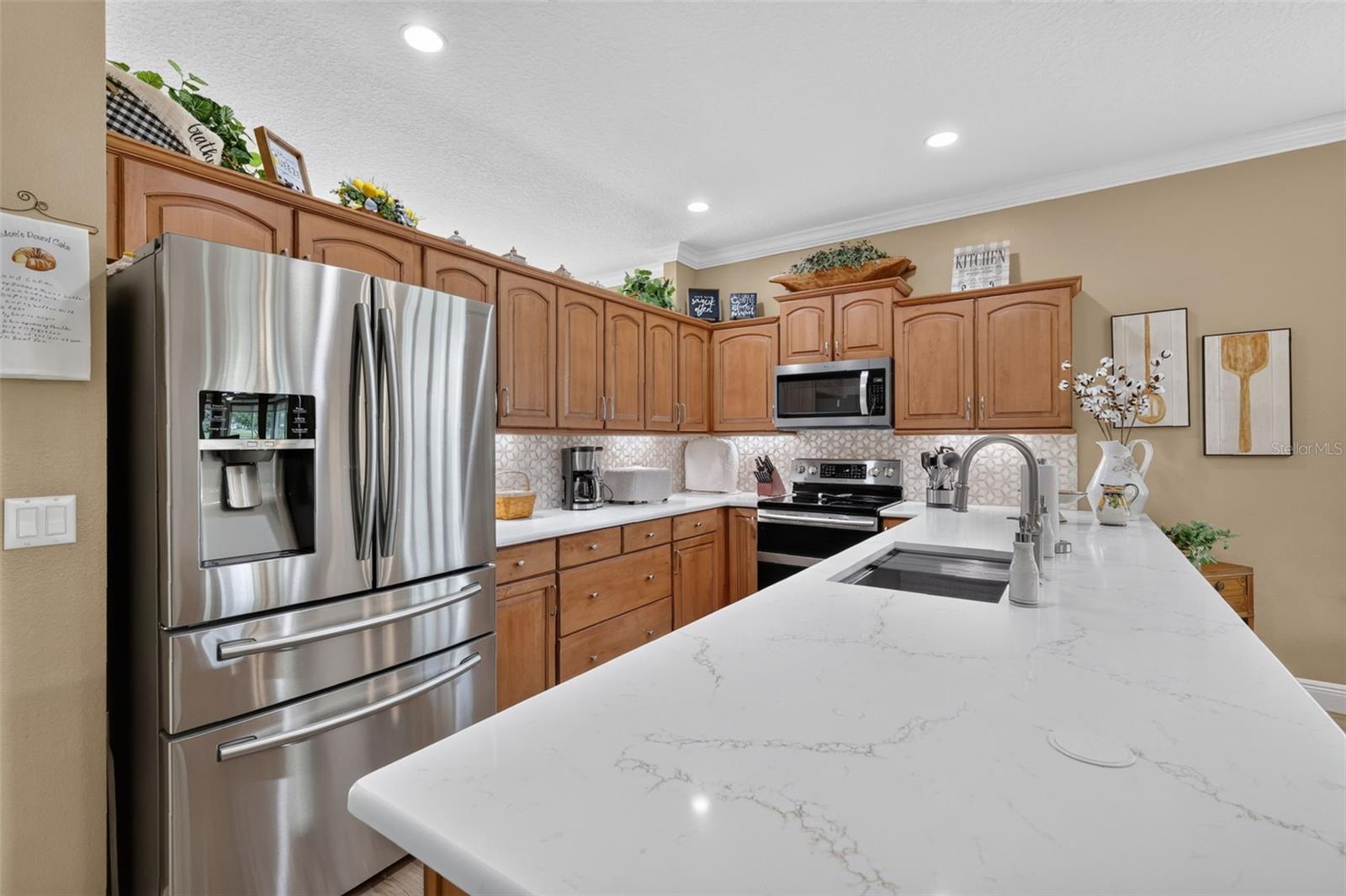 8021 SAINT JAMES WAY, Mount Dora, FL 32757
