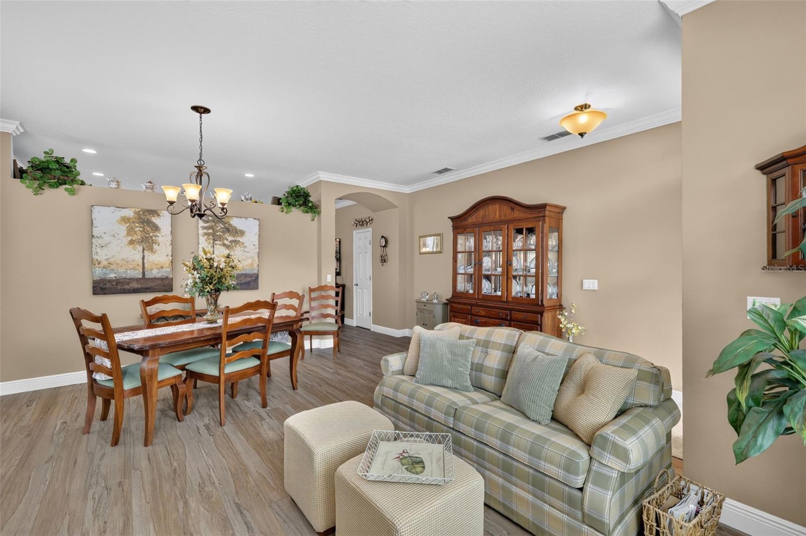 8021 SAINT JAMES WAY, Mount Dora, FL 32757