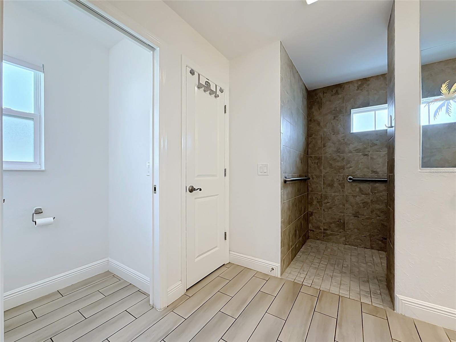 En suite