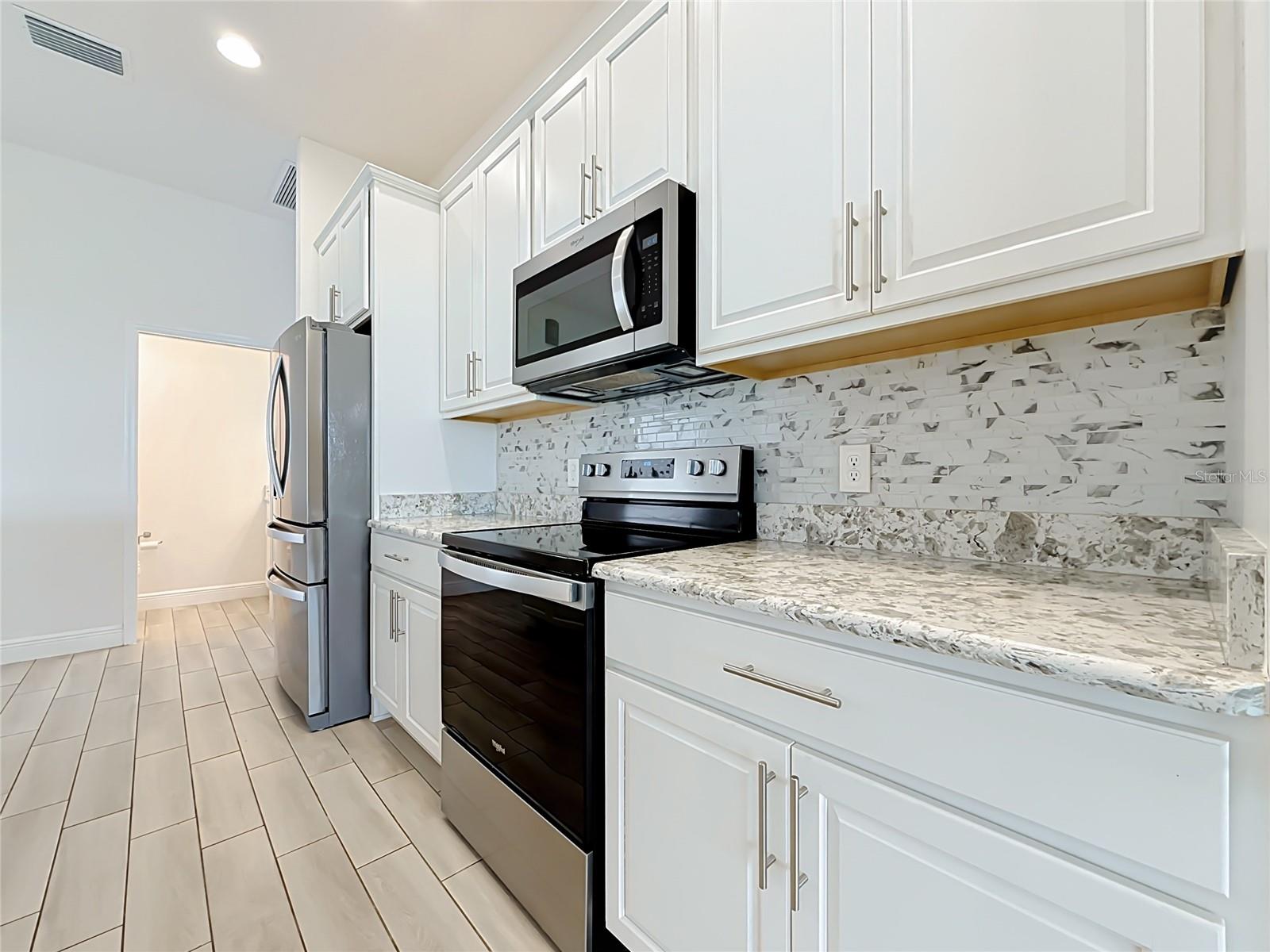 10371 ADDISON SHORE WAY, Oxford, FL 34484
