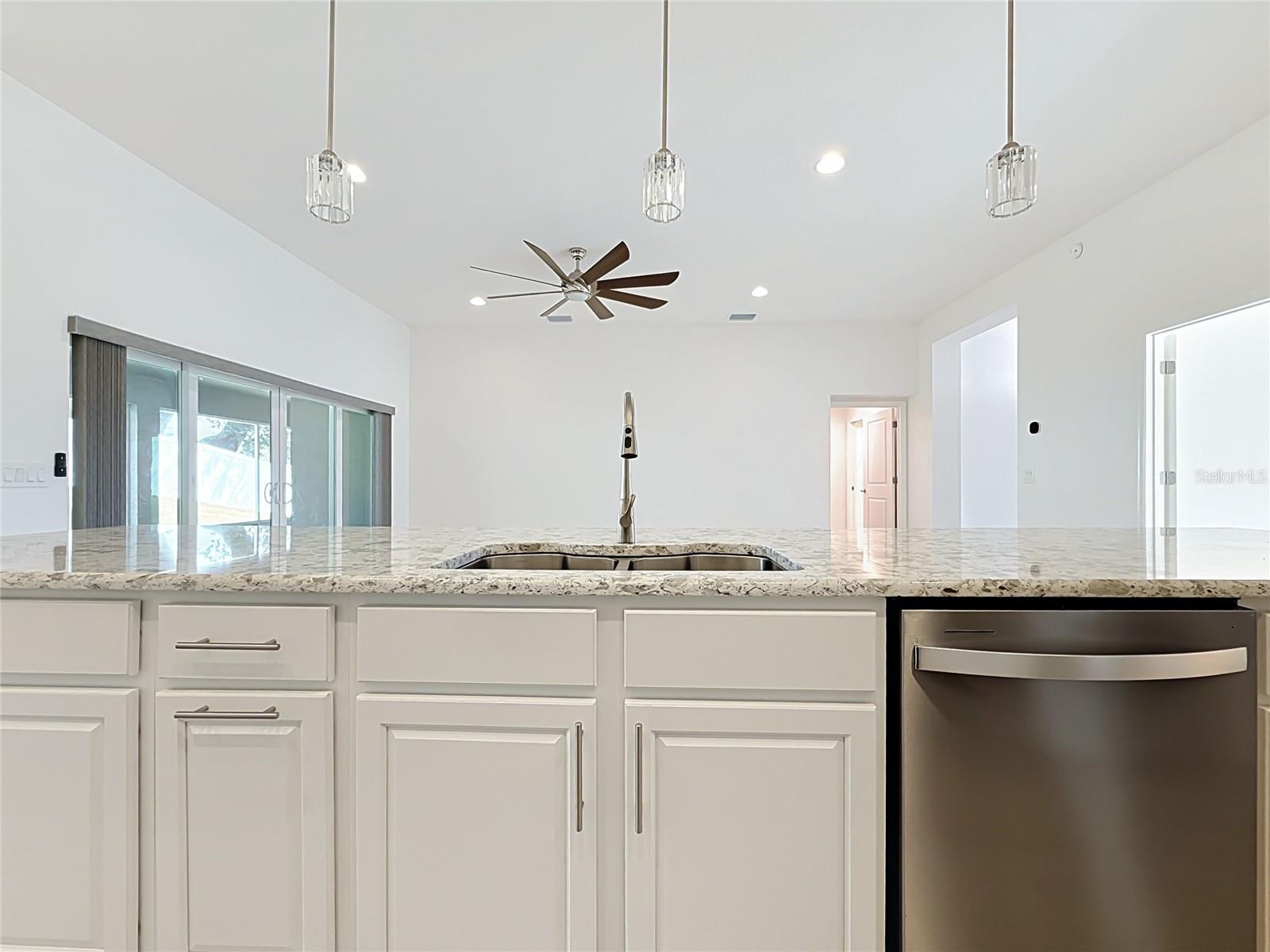 10371 ADDISON SHORE WAY, Oxford, FL 34484