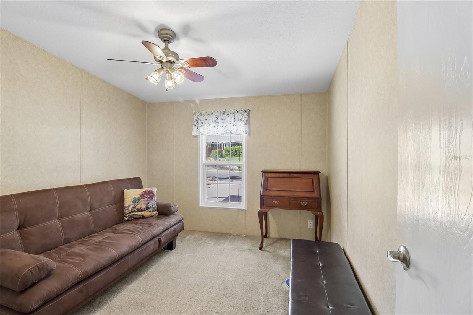 2745 VINDALE ROAD, Tavares, FL 32778