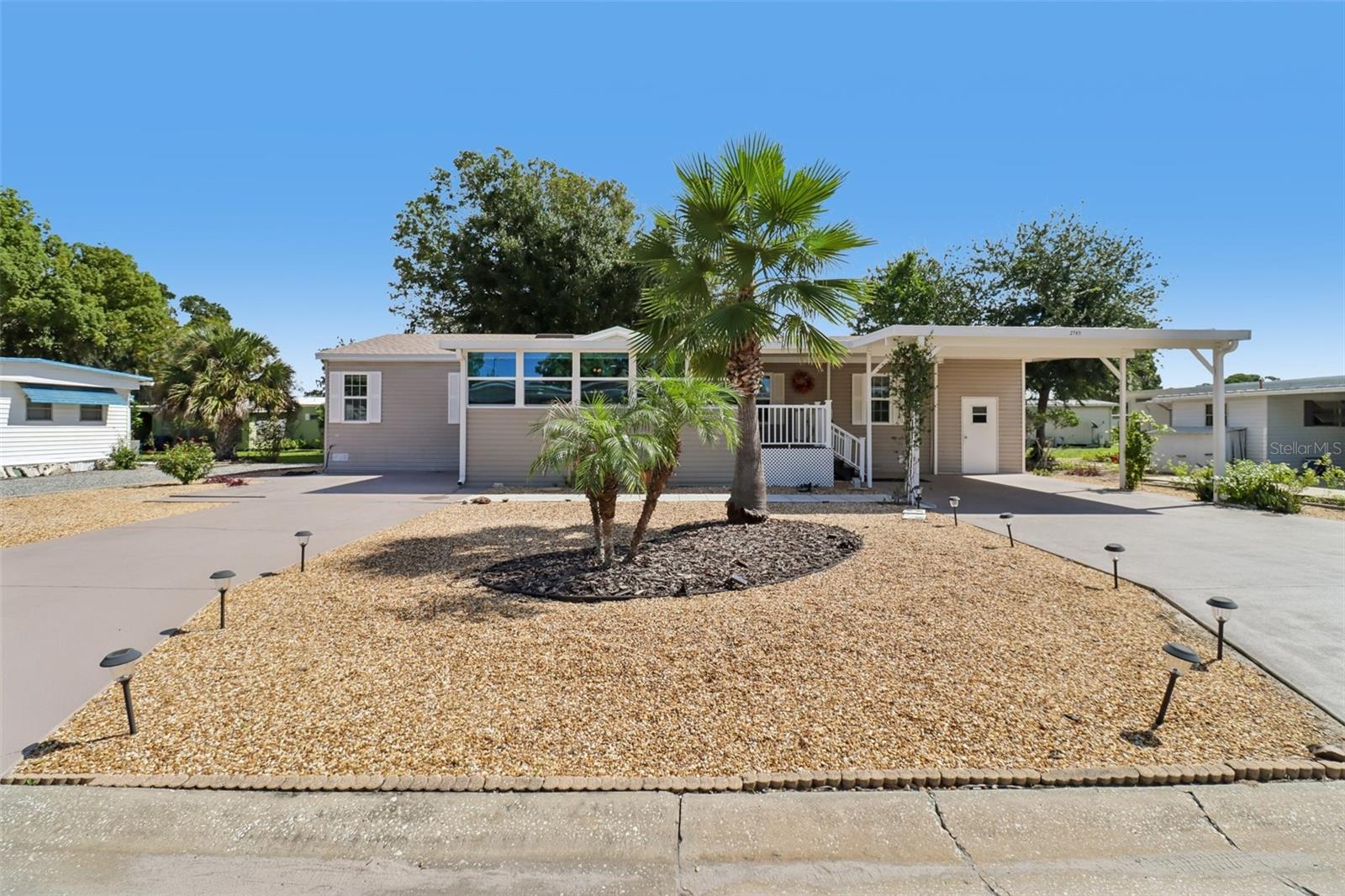 2745 VINDALE ROAD, Tavares, FL 32778
