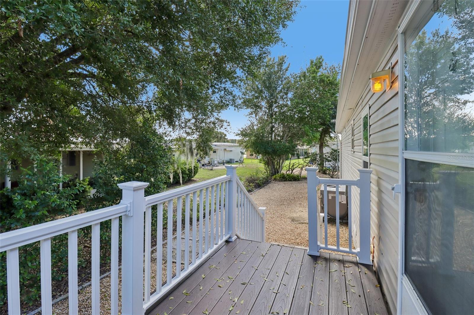2745 VINDALE ROAD, Tavares, FL 32778