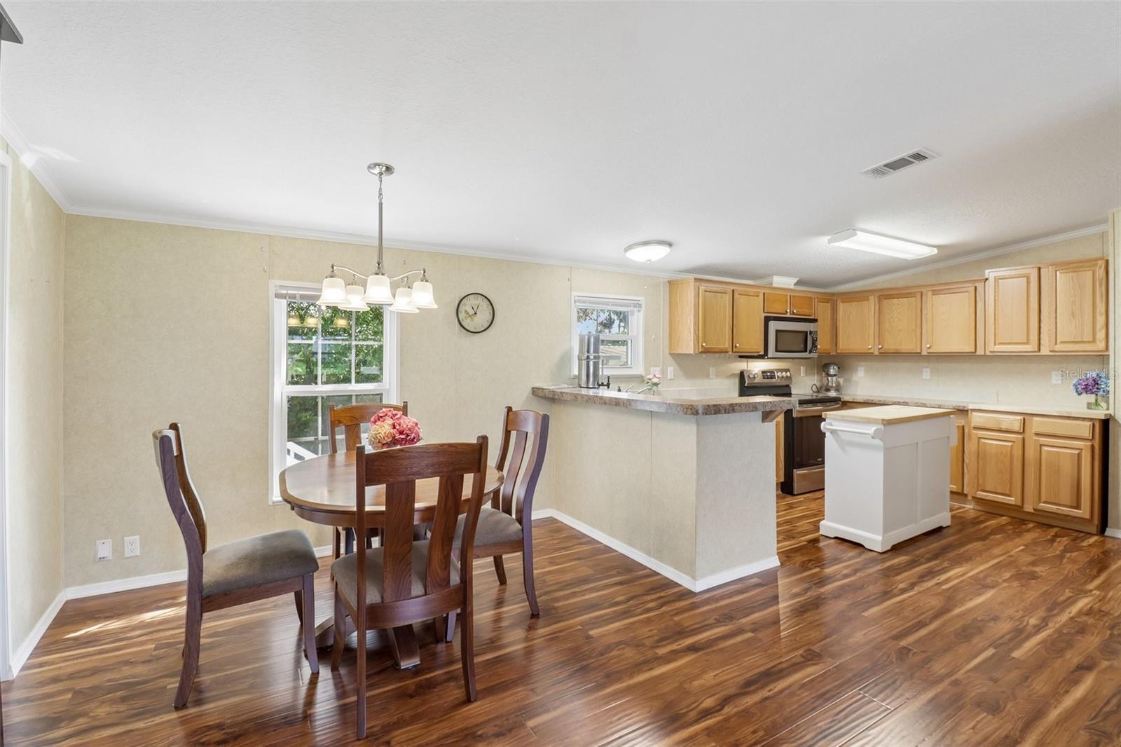 2745 VINDALE ROAD, Tavares, FL 32778