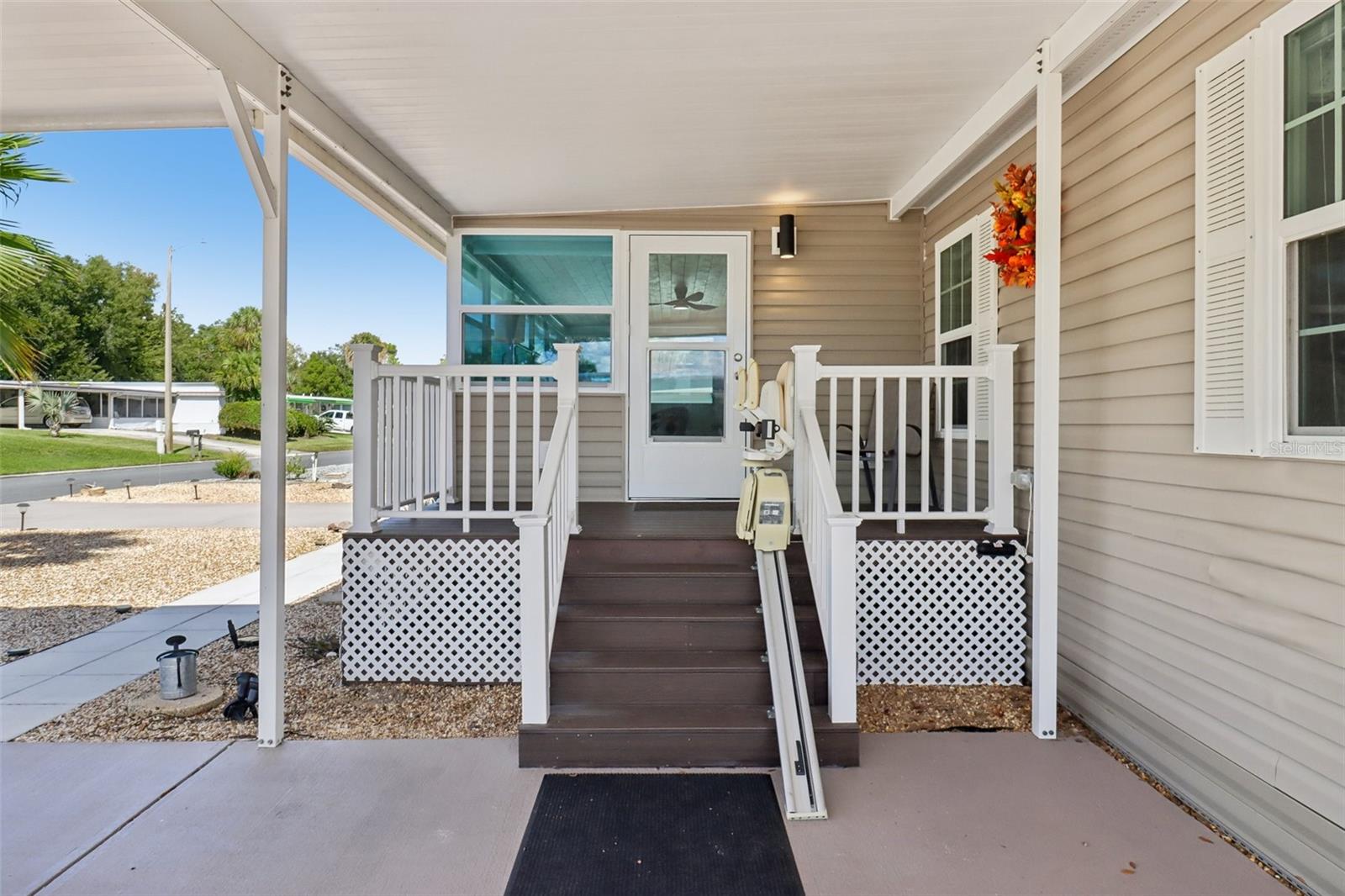 2745 VINDALE ROAD, Tavares, FL 32778