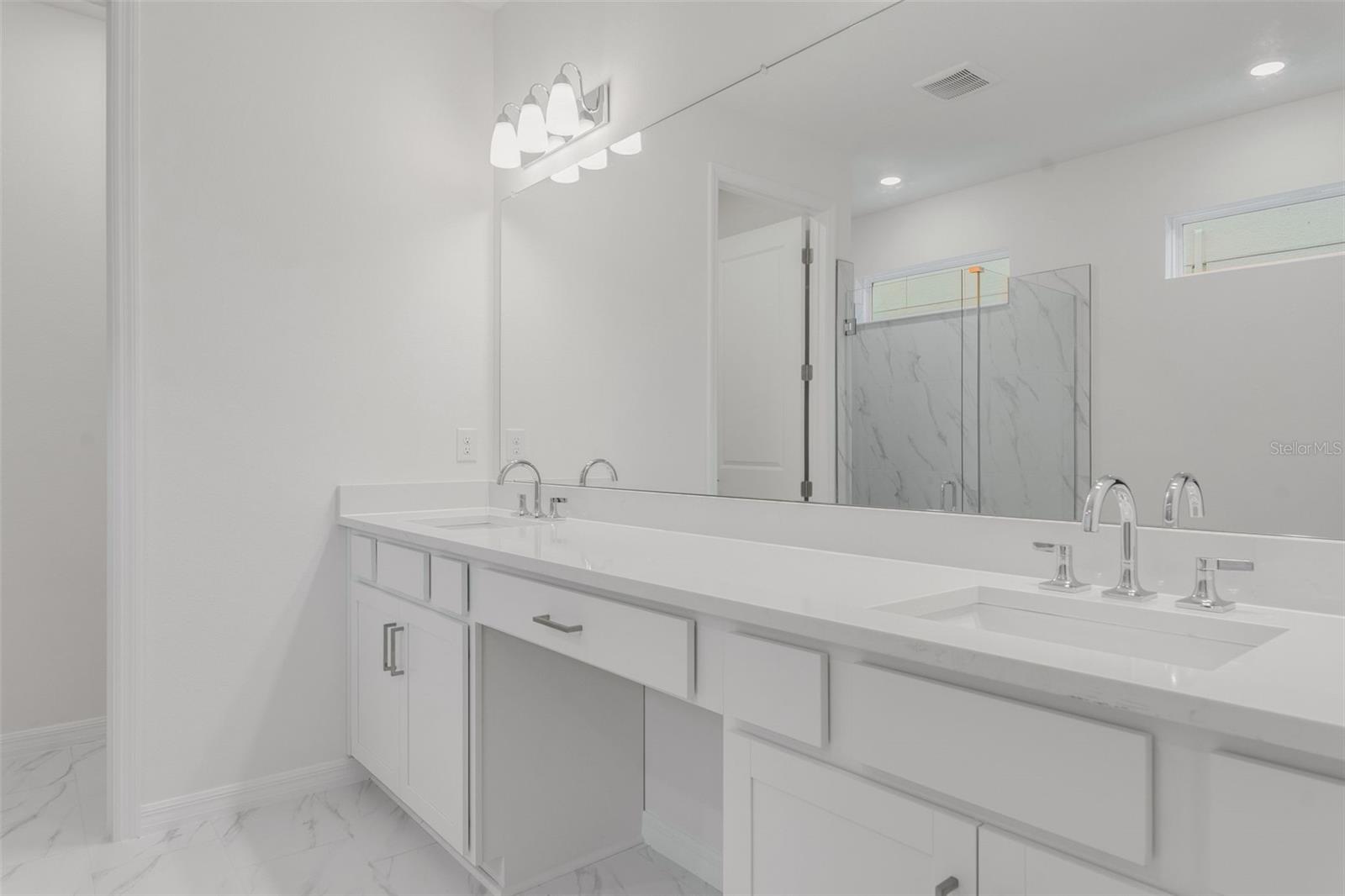17572 VALLEYWOOD PARKWAY, Land O Lakes, FL 34638