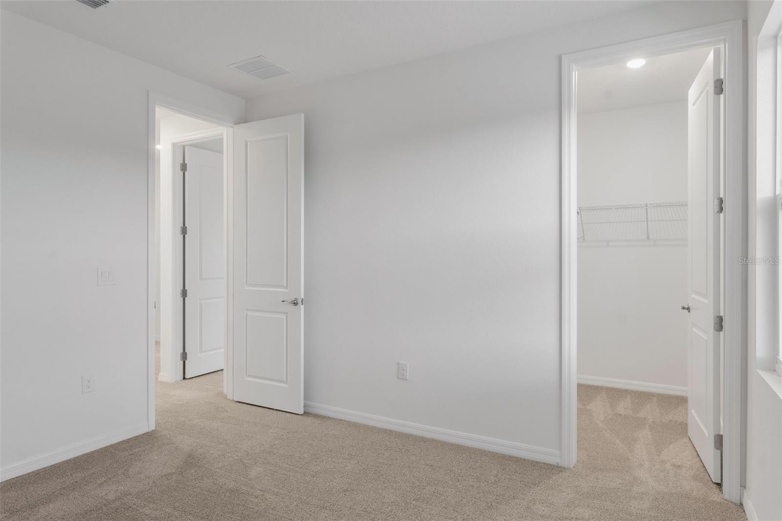 17572 VALLEYWOOD PARKWAY, Land O Lakes, FL 34638