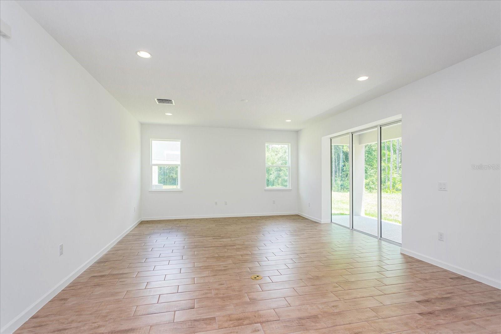 17332 WILD DAISY DRIVE, Winter Garden, FL 34787 17332 WILD DAISY DRIVE, Winter Garden, FL 34787