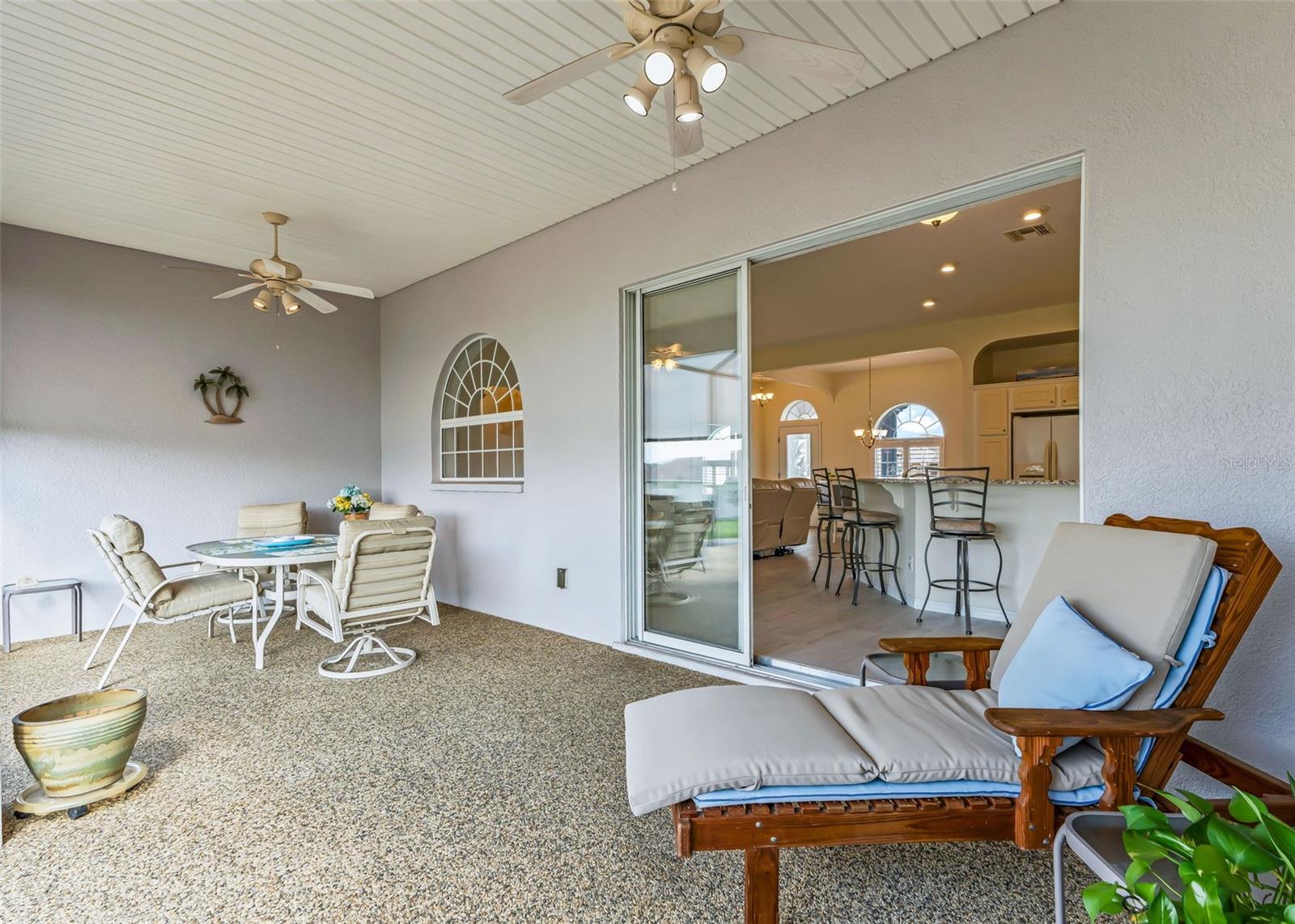 Covered Lanai with River rock flooring