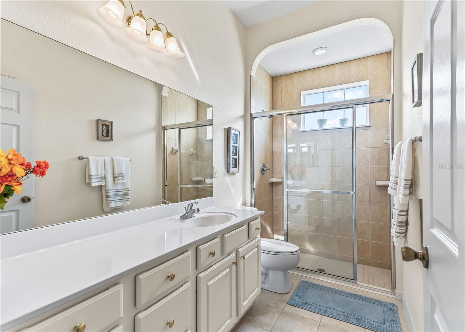 2nd ensuite bath