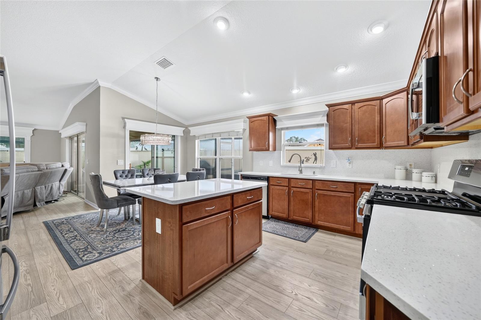 664 MISSION HILLS TRAIL, The Villages, FL 32162