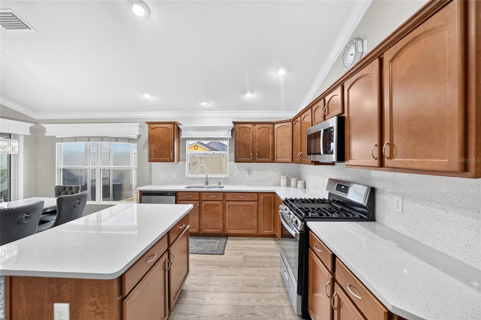 664 MISSION HILLS TRAIL, The Villages, FL 32162