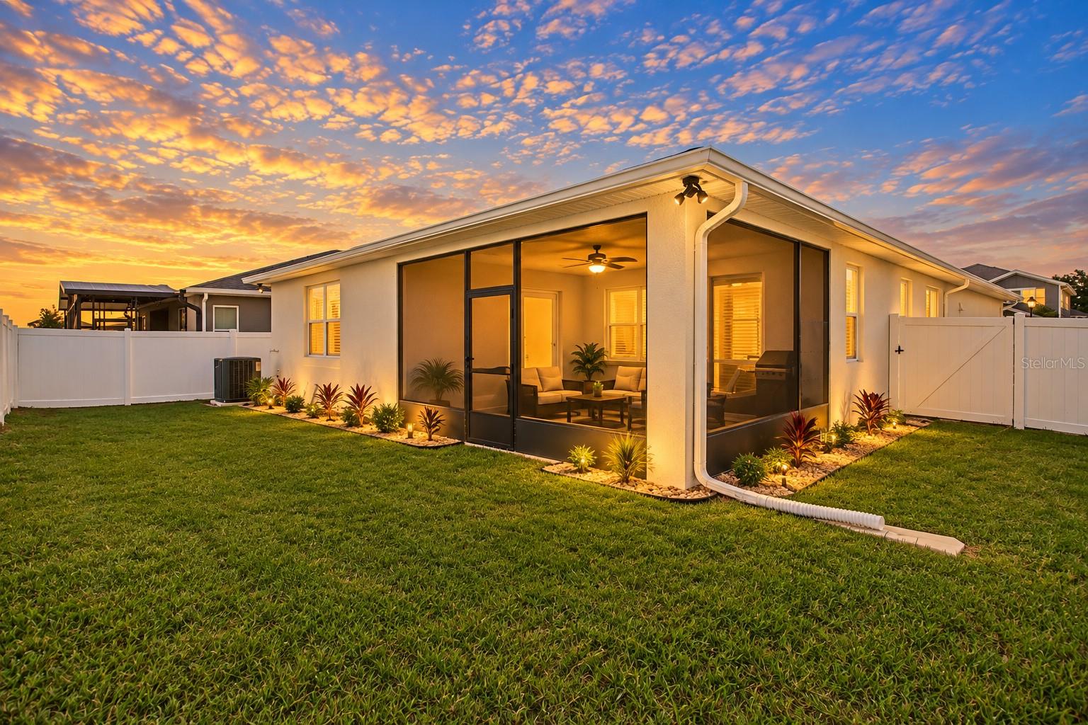 Lanai - security cameras convey