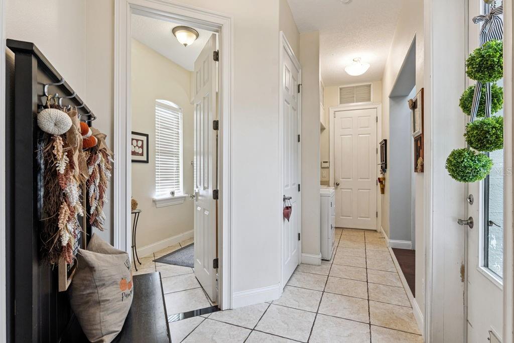 1066 CEASARS CT, Mount Dora, FL 32757