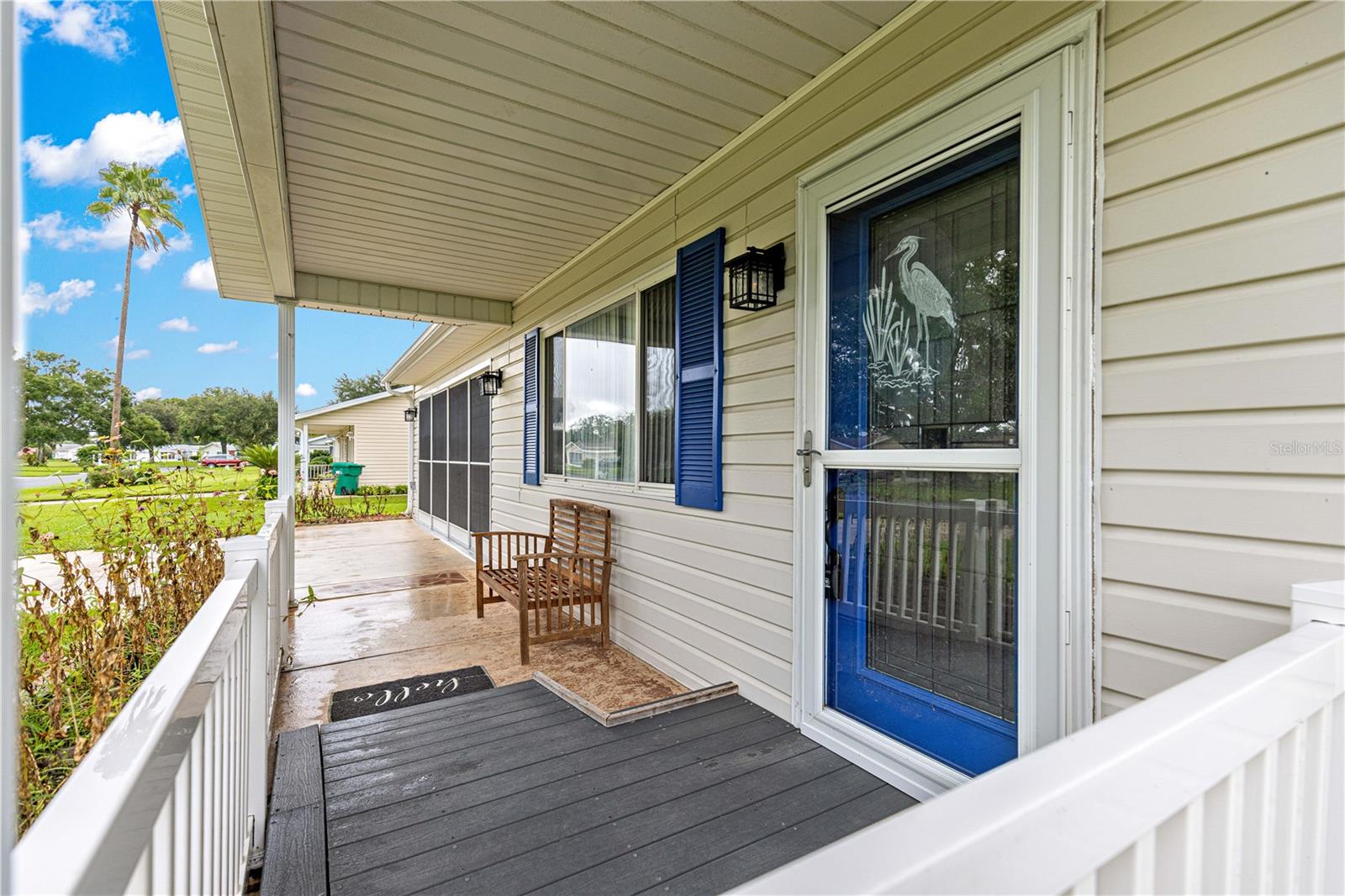 FRONT PORCH TO FRONT DOOR