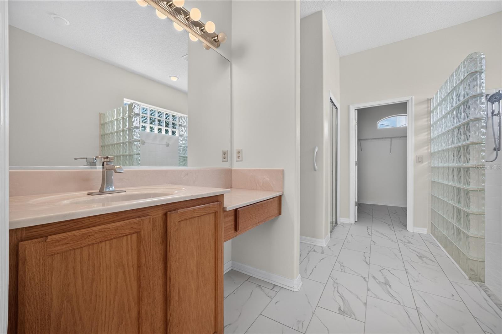 MASTER BATHROOM, WALK IN CLOSET