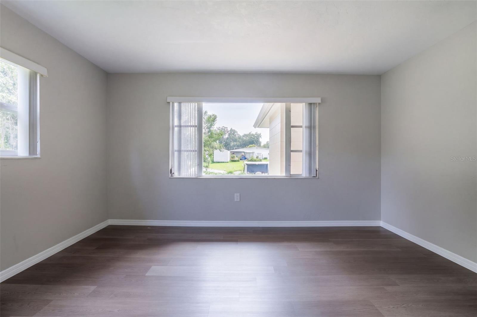1627 CANAL COURT, Tavares, FL 32778