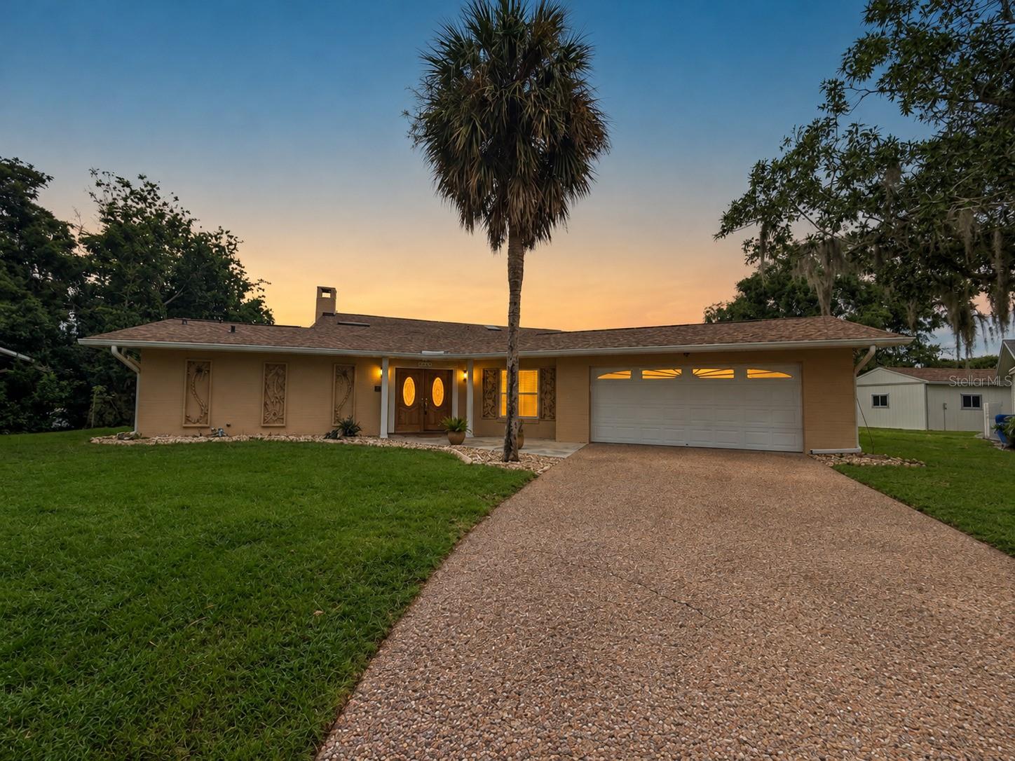 1627 CANAL COURT, Tavares, FL 32778 1627 CANAL COURT, Tavares, FL 32778