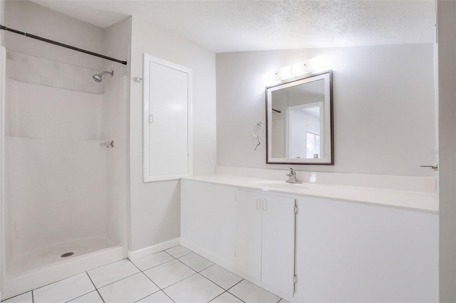 1627 CANAL COURT, Tavares, FL 32778