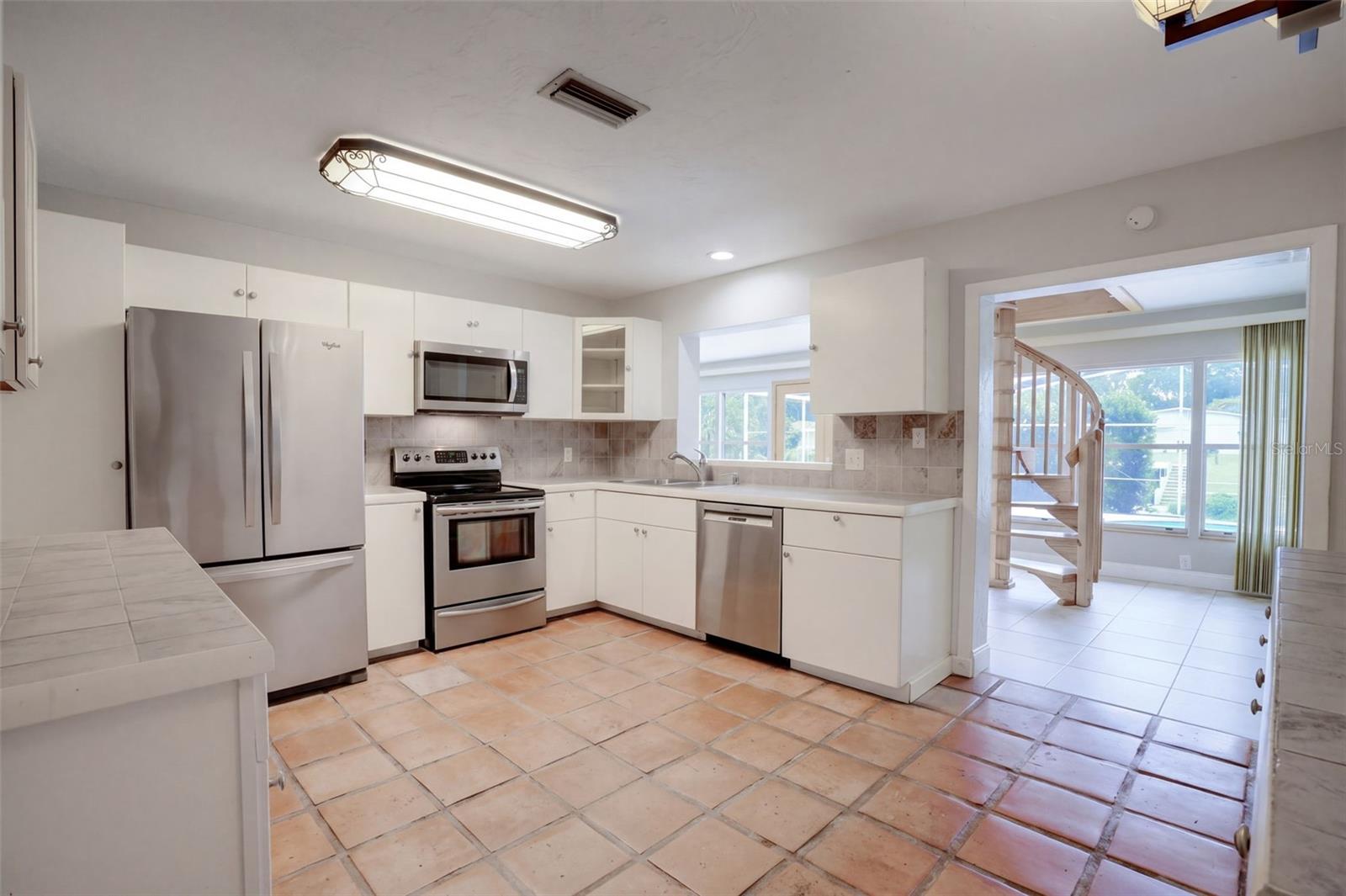 1627 CANAL COURT, Tavares, FL 32778