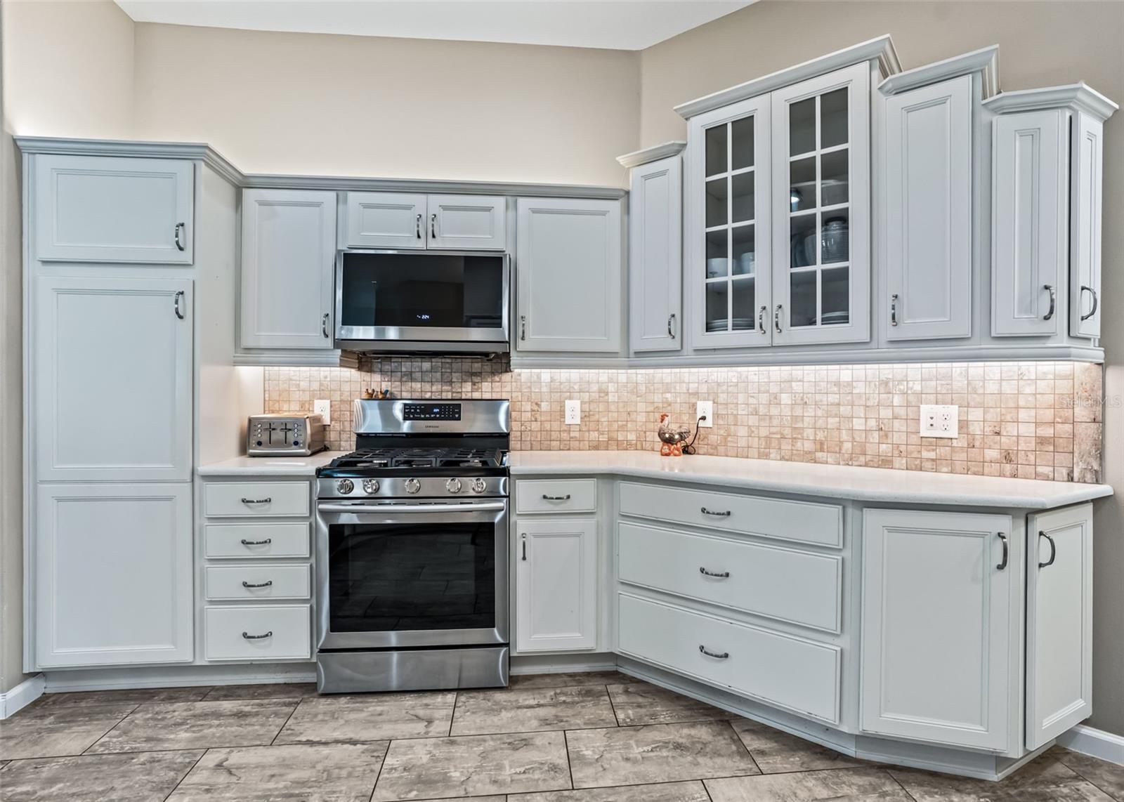 6065 KECKONEN DRIVE, The Villages, FL 32163 6065 KECKONEN DRIVE, The Villages, FL 32163