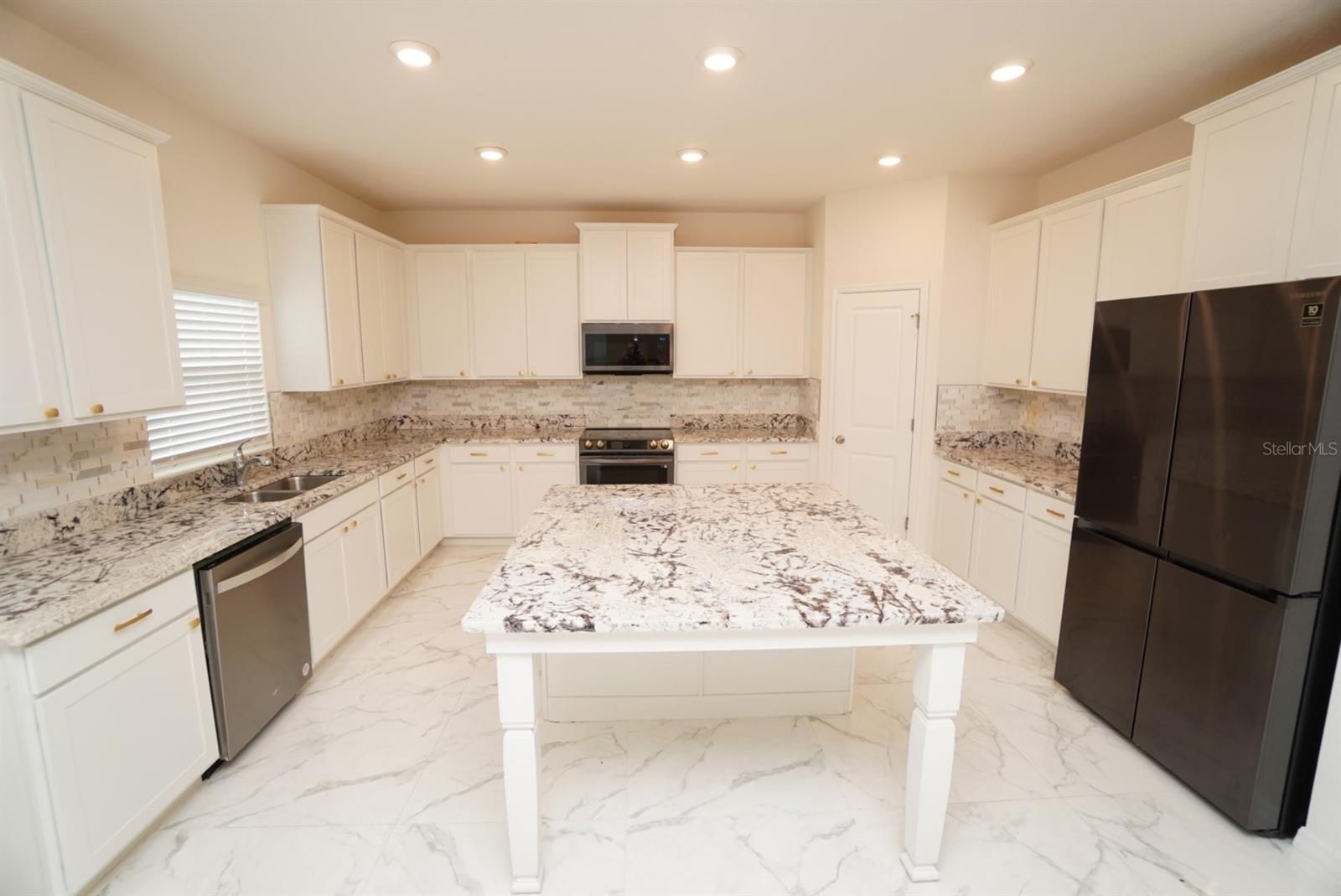 5947 SW 86TH STREET, Ocala, FL 34476