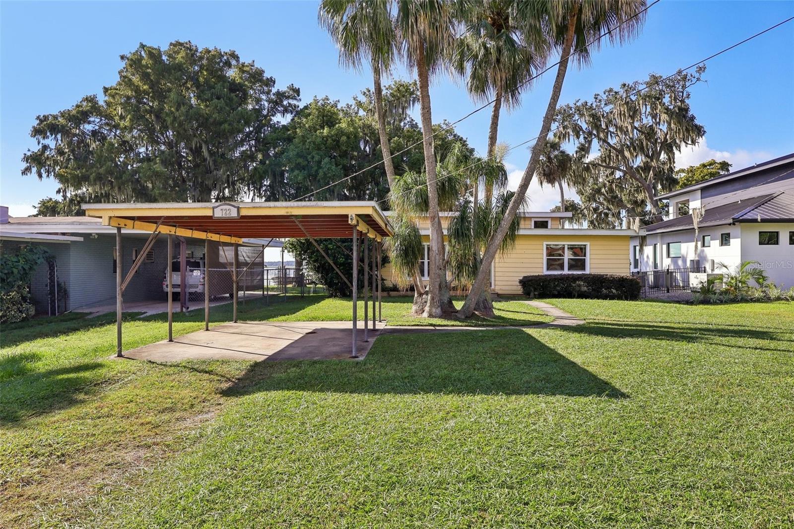 722 LAKE DORA DRIVE, Tavares, FL 32778