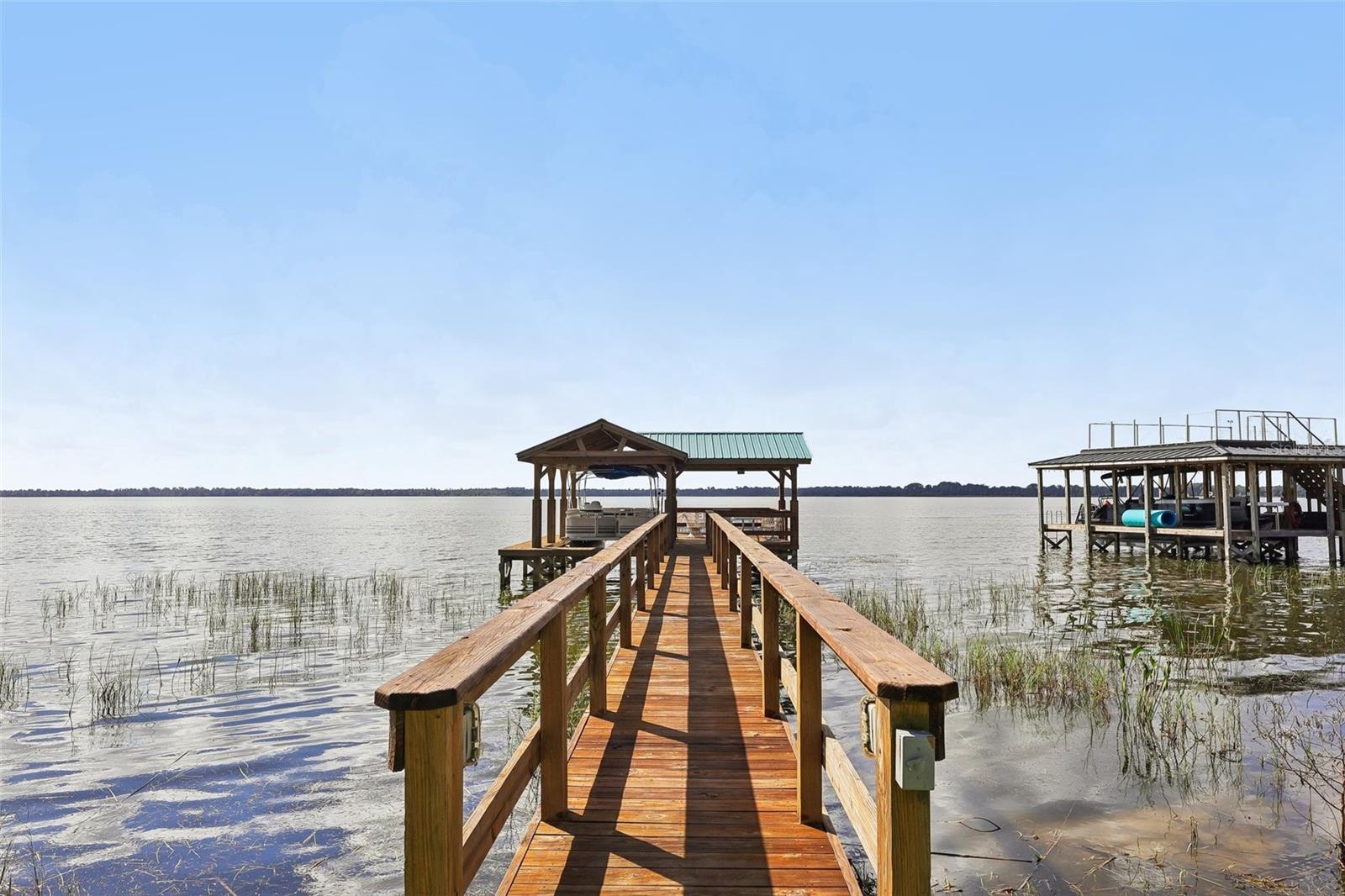 722 LAKE DORA DRIVE, Tavares, FL 32778
