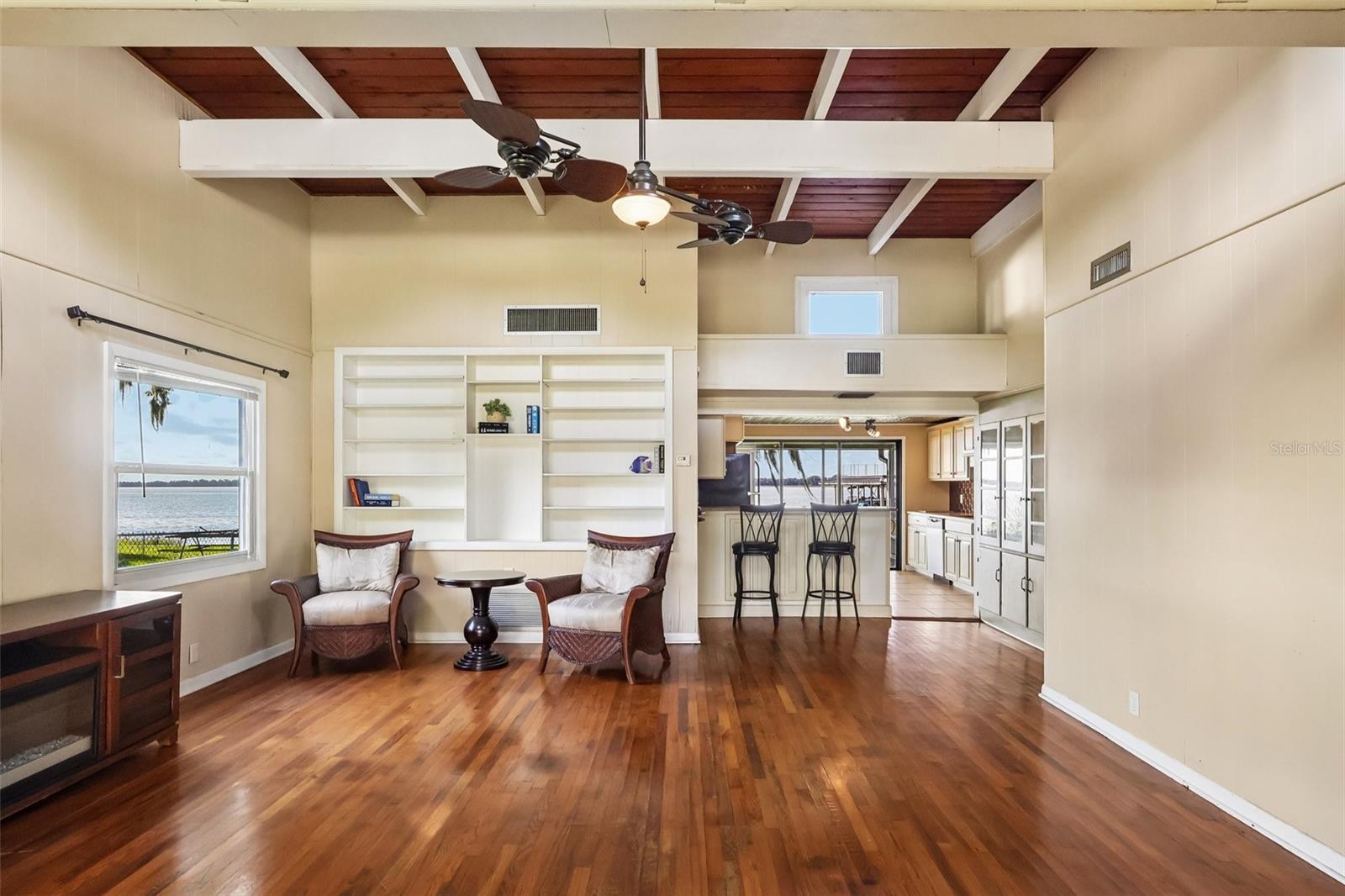 722 LAKE DORA DRIVE, Tavares, FL 32778