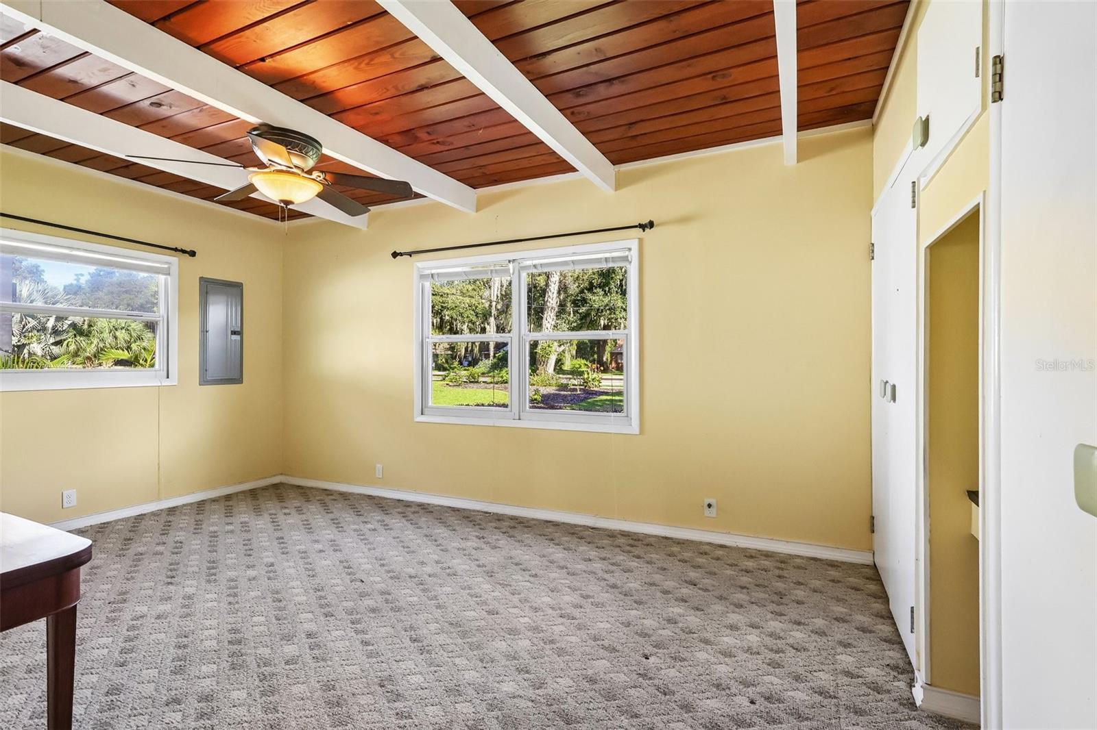 722 LAKE DORA DRIVE, Tavares, FL 32778