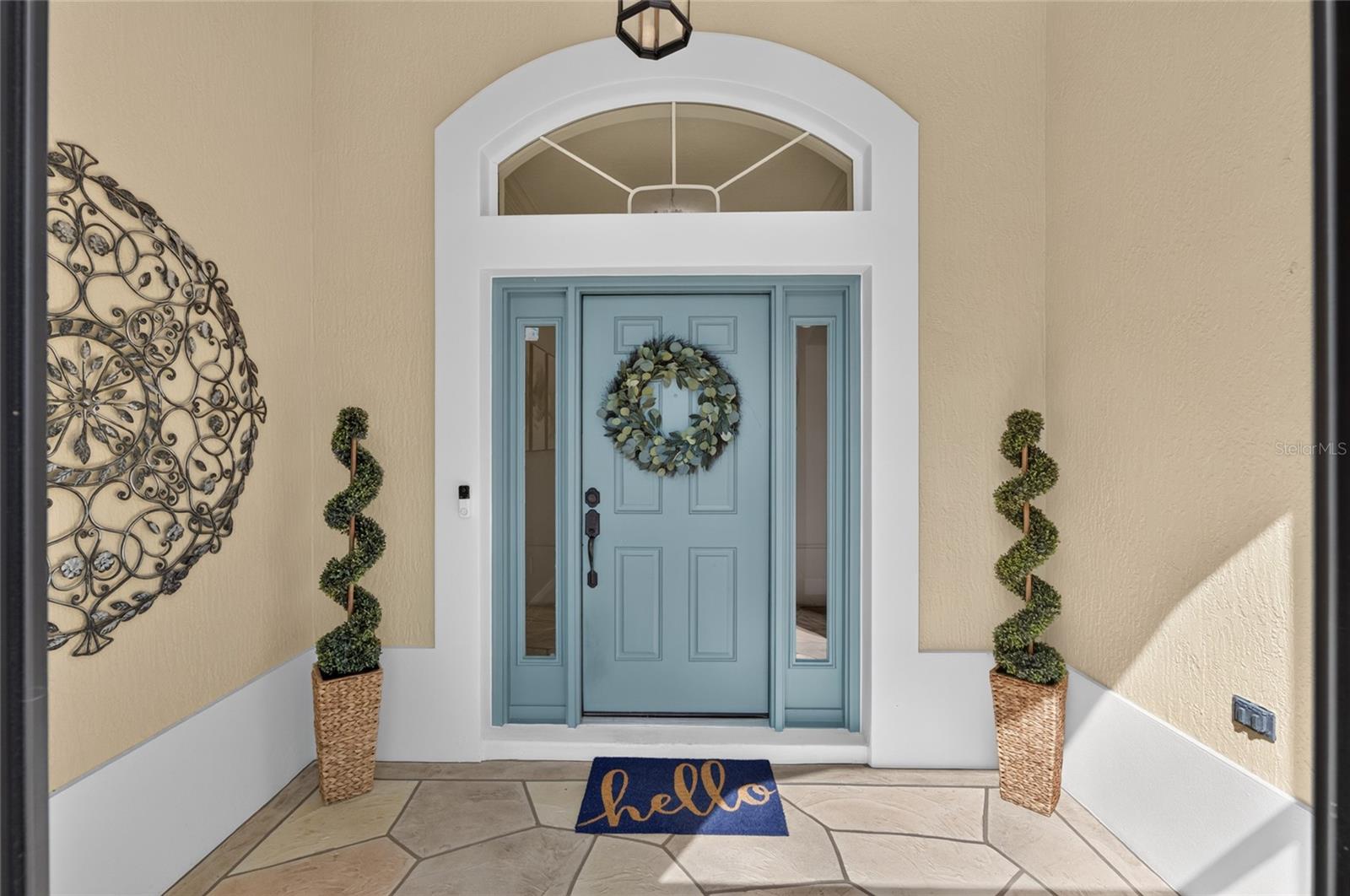 FRONT DOOR INSIDE SCREENED ENTRY