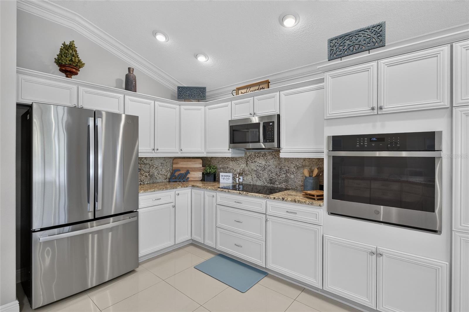 2077 VICKERS PLACE, The Villages, FL 32163