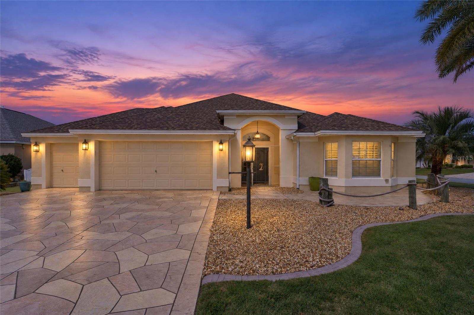 2077 VICKERS PLACE, The Villages, FL 32163 2077 VICKERS PLACE, The Villages, FL 32163