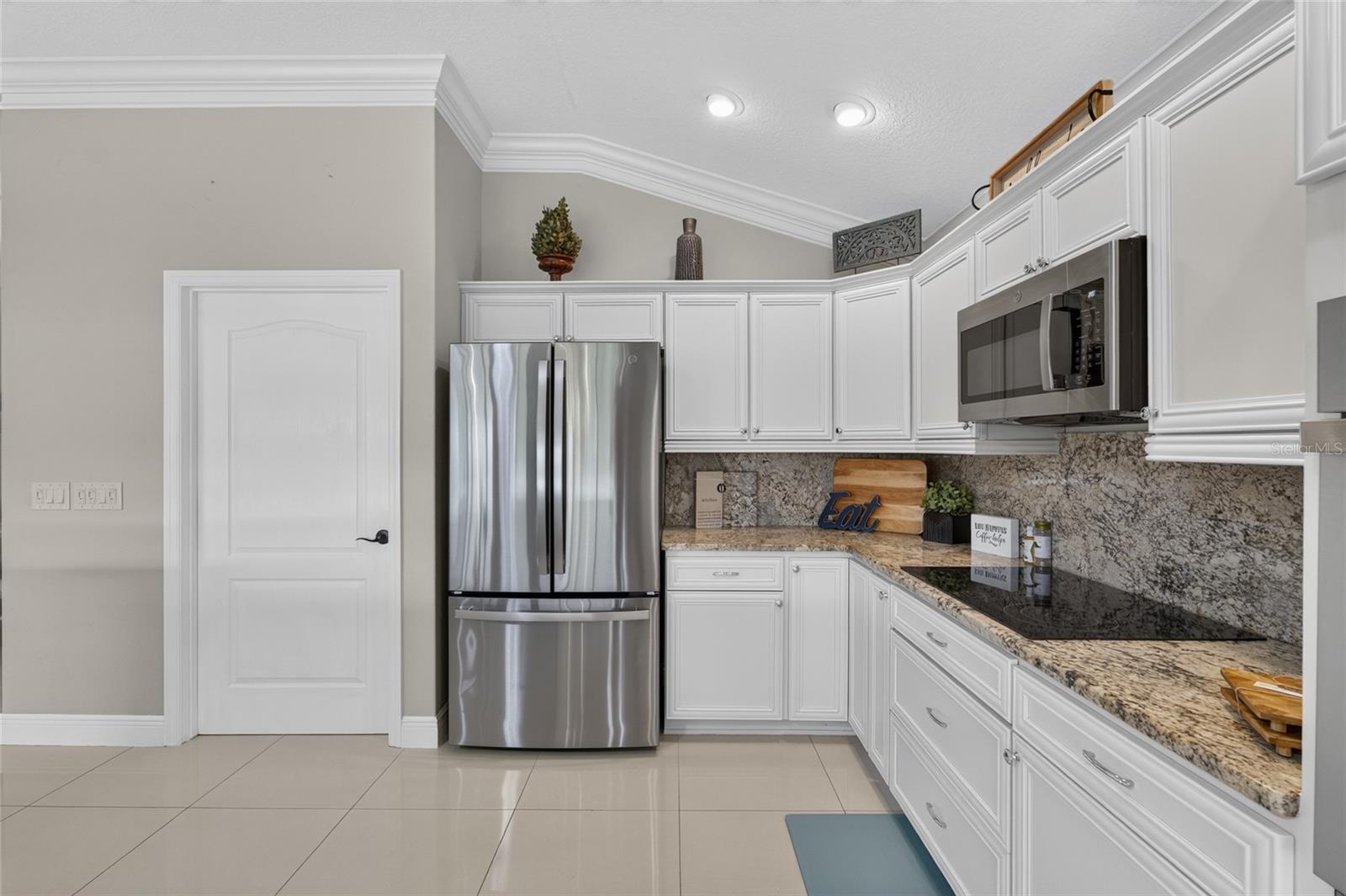 2077 VICKERS PLACE, The Villages, FL 32163