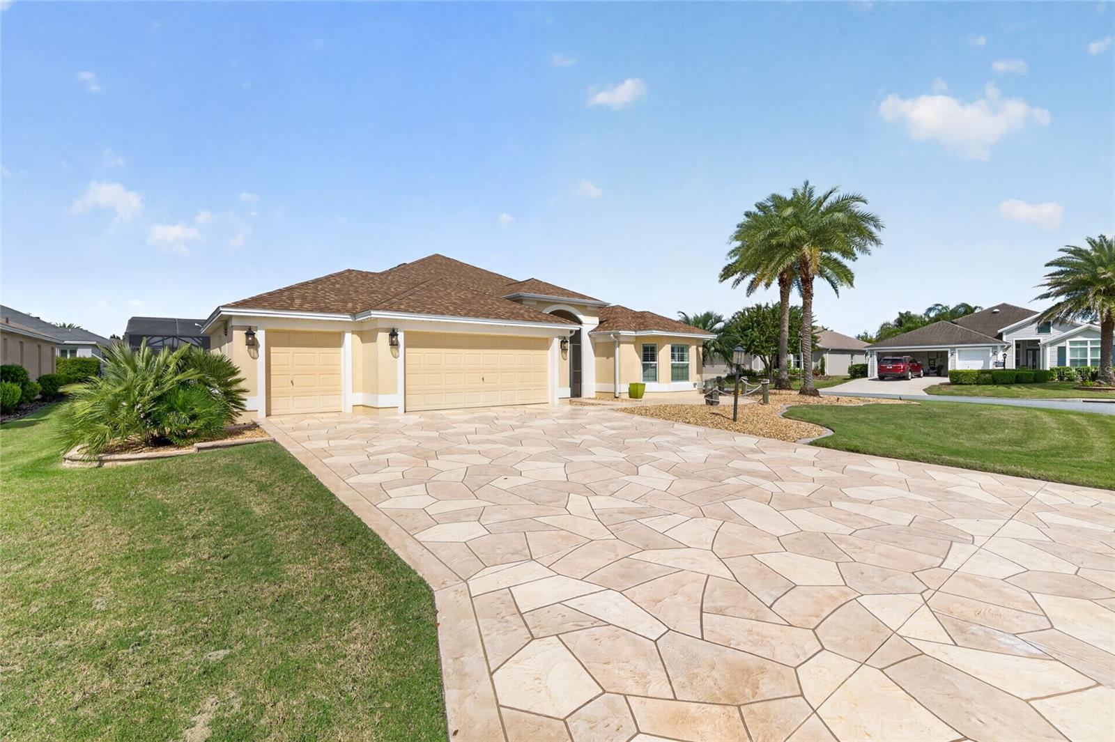 2077 VICKERS PLACE, The Villages, FL 32163 2077 VICKERS PLACE, The Villages, FL 32163