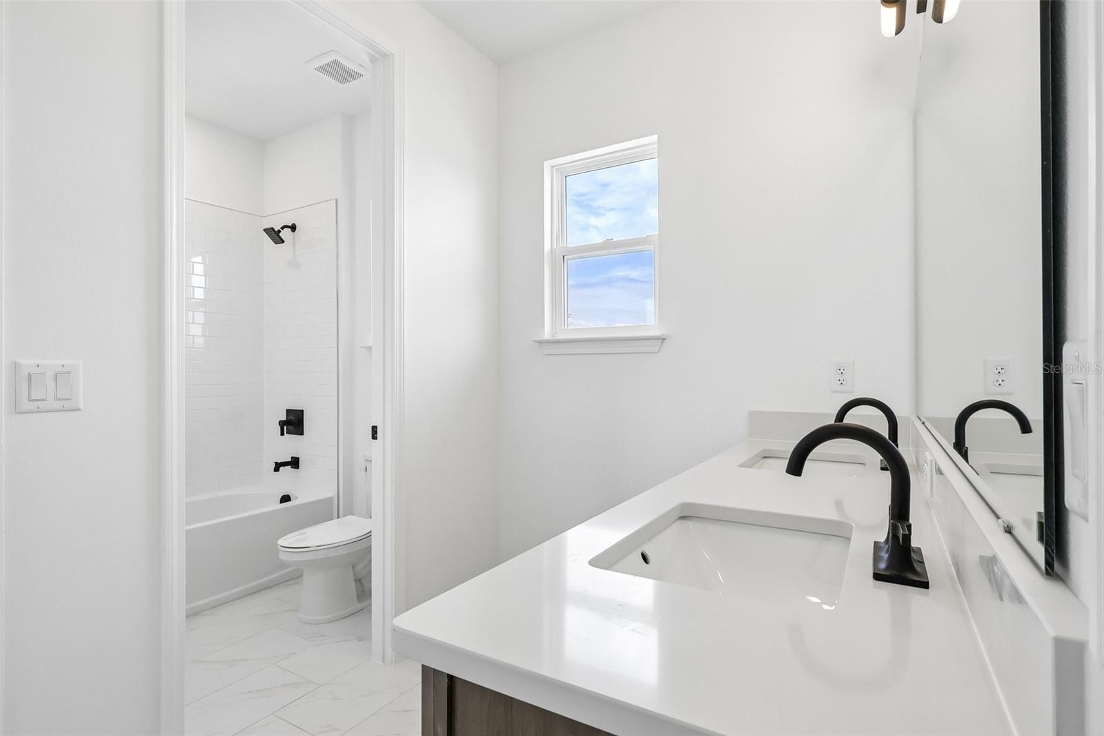 10240 FIDDLEY ALLEY, Orlando, FL 32827