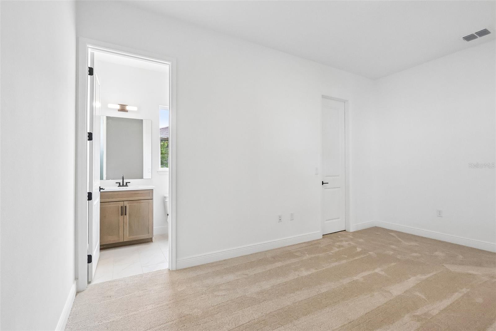10157 GOBAT ALLEY STREET, Orlando, FL 32827