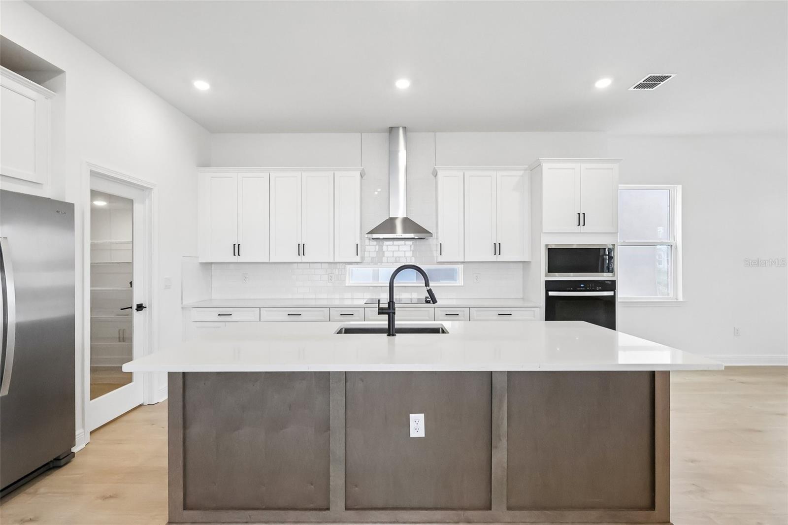 10157 GOBAT ALLEY STREET, Orlando, FL 32827