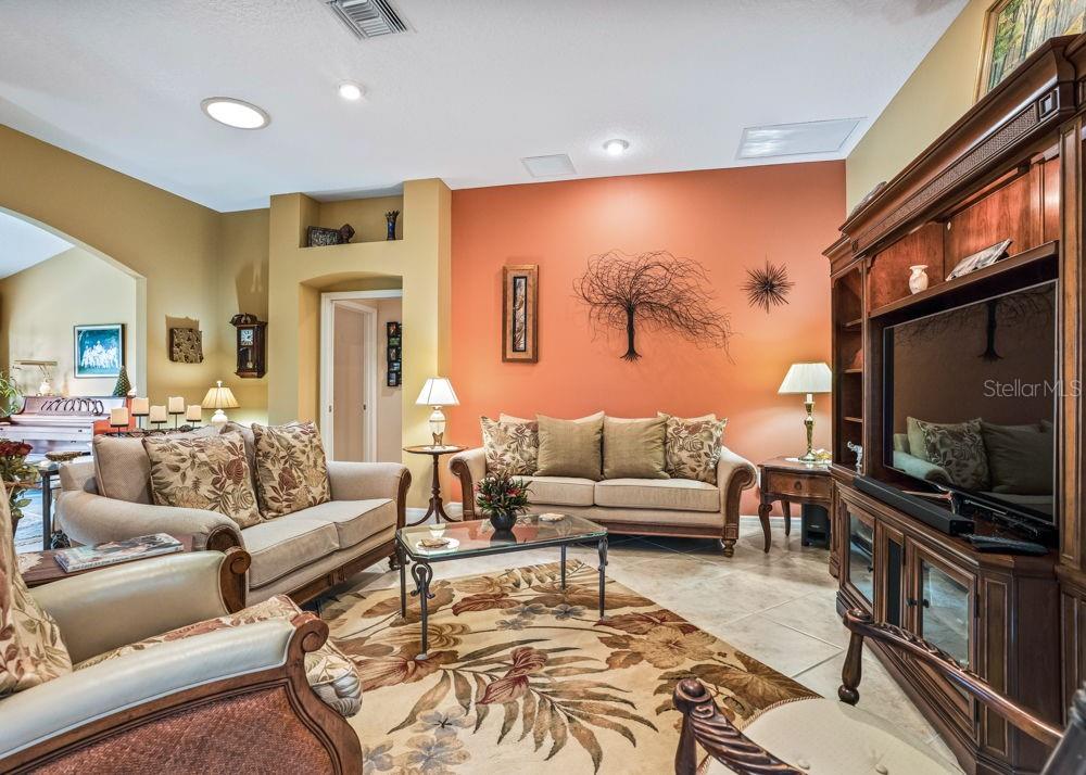 17972 SE 88TH CASCADE COURT, The Villages, FL 32162