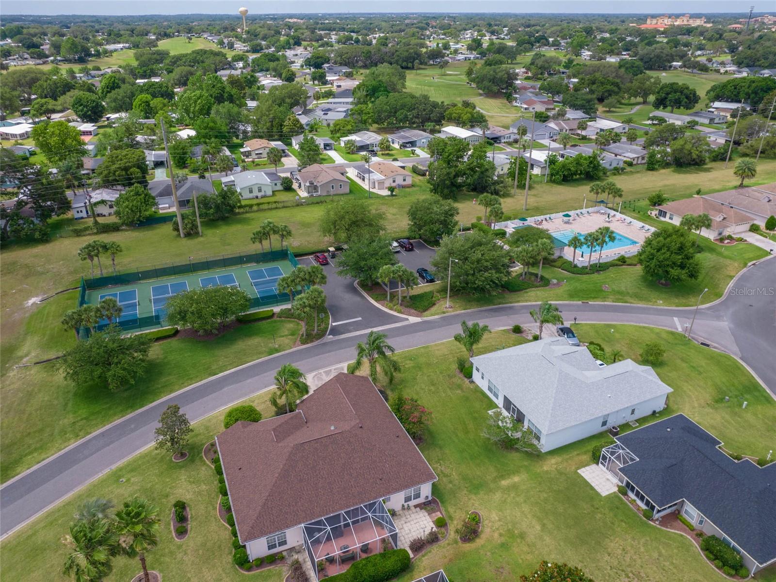 Eastridge Pickleball and heated pool
