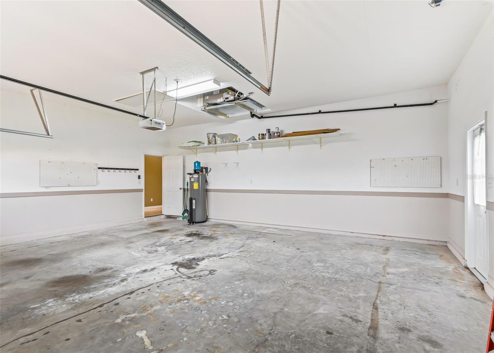 Oversized garage