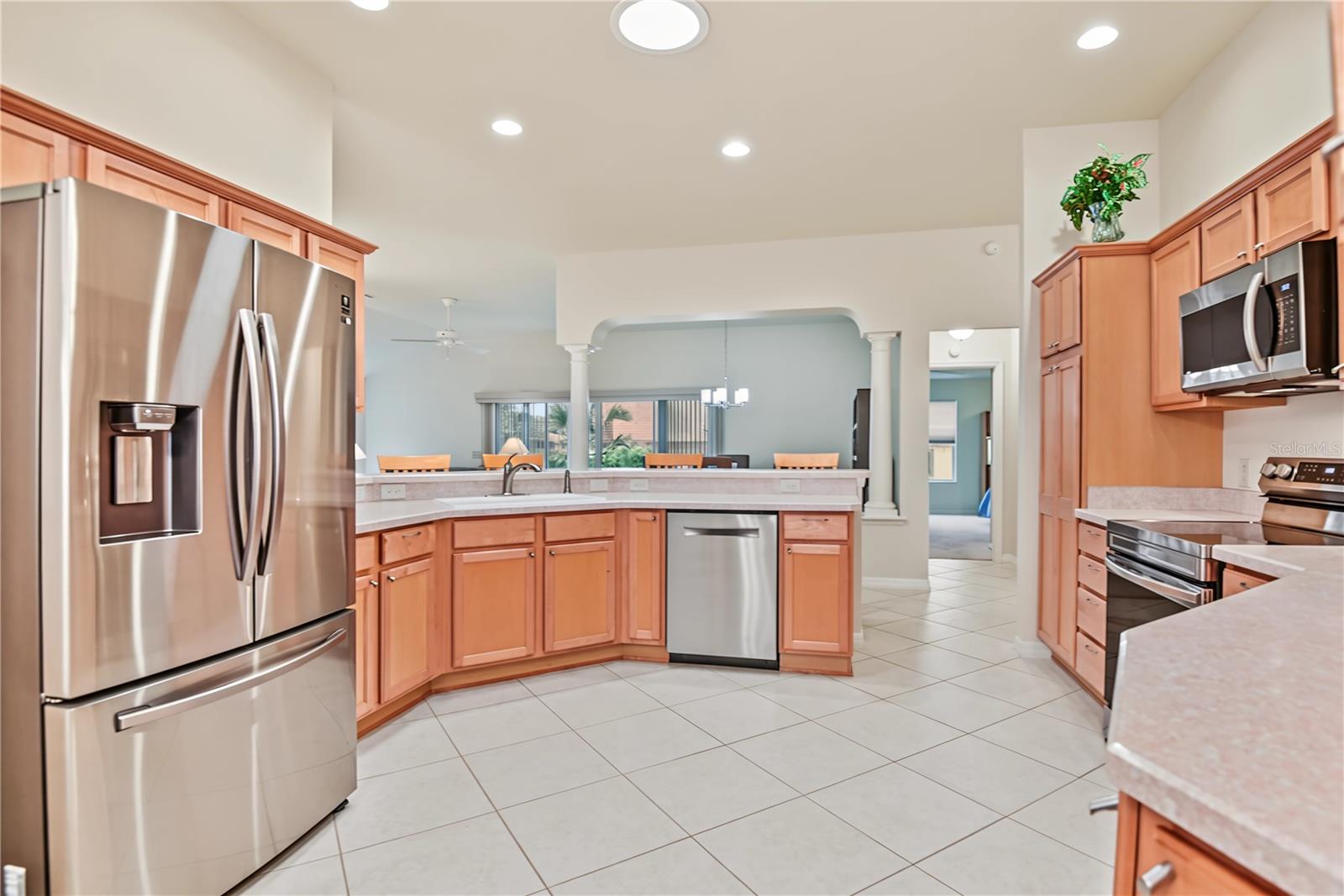 1073 ALCOVE LOOP, The Villages, FL 32162