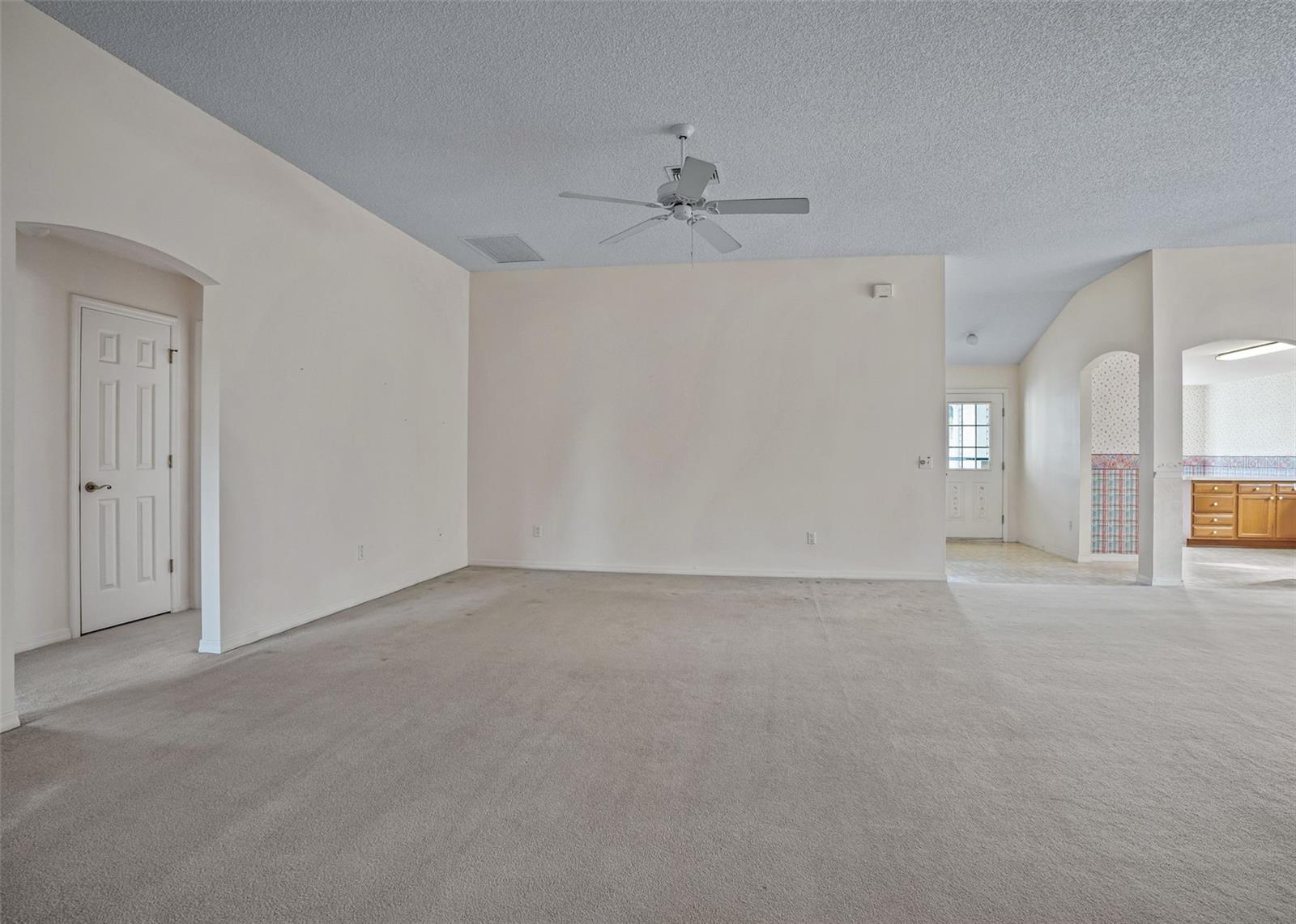 930 RAMOS DRIVE, The Villages, FL 32159 930 RAMOS DRIVE, The Villages, FL 32159