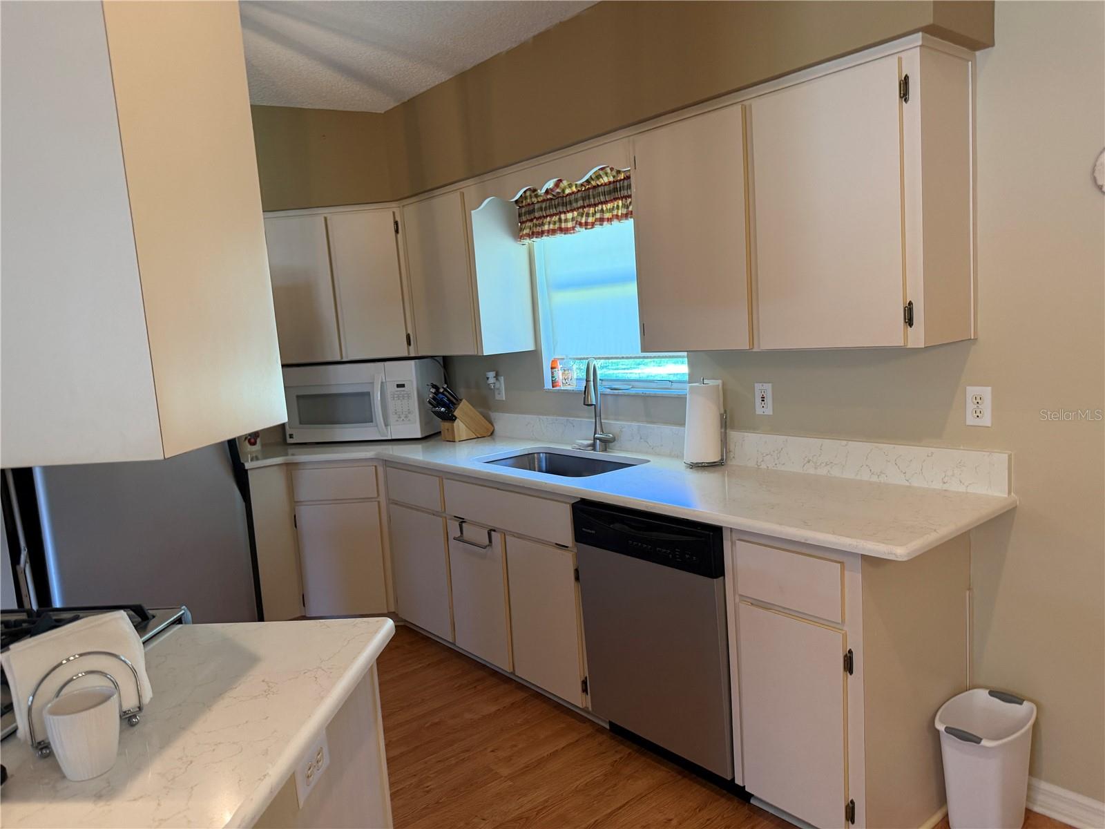 5641 LAVER STREET, Leesburg, FL 34748