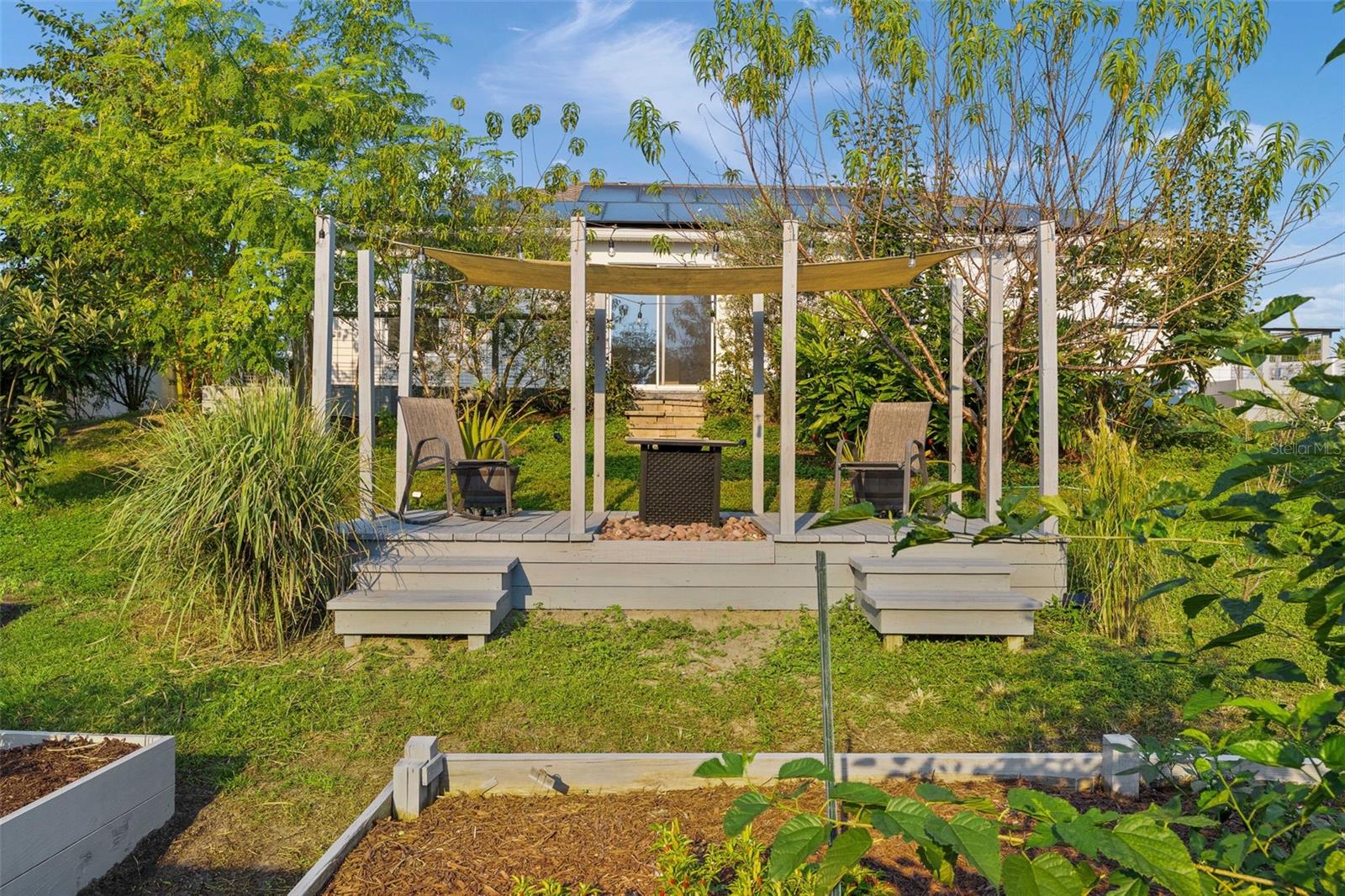 COVERED FOR THE SUNNY DAYS - EASILY REMOVABLE FOR THE FIRE PIT! COVERED FOR THE SUNNY DAYS - EASILY REMOVABLE FOR THE FIRE PIT!