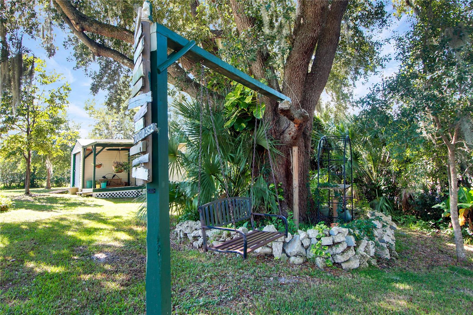 35539 LAKE UNITY ROAD, Fruitland Park, FL 34731
