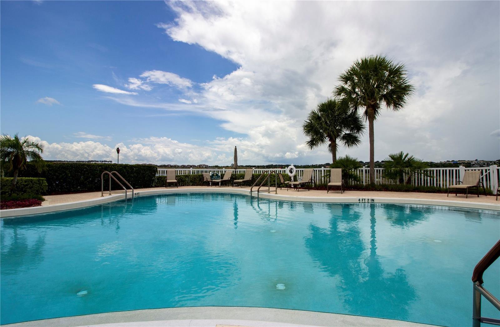 North Spa heated relaxing pool