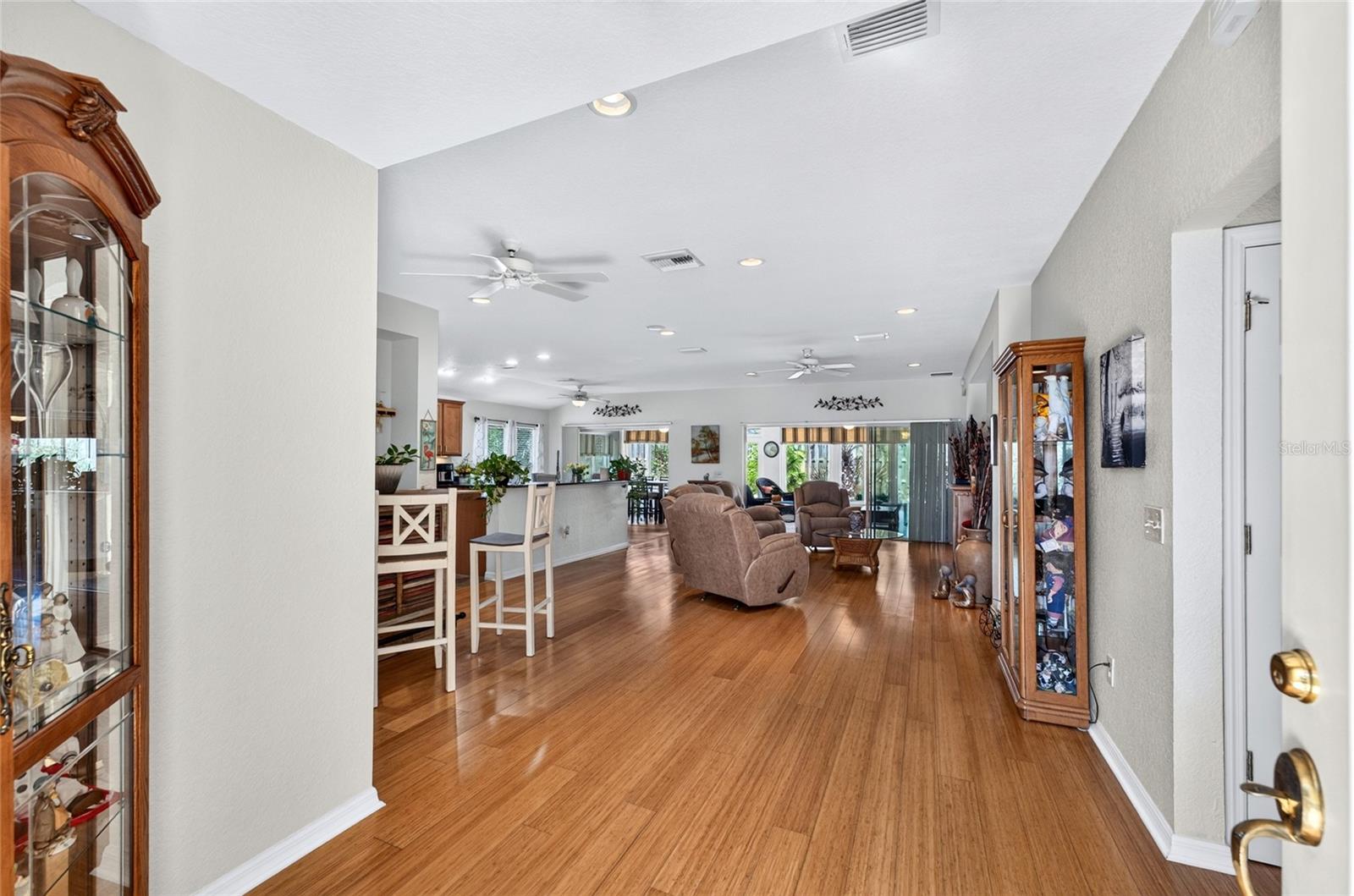 Foyer Foyer