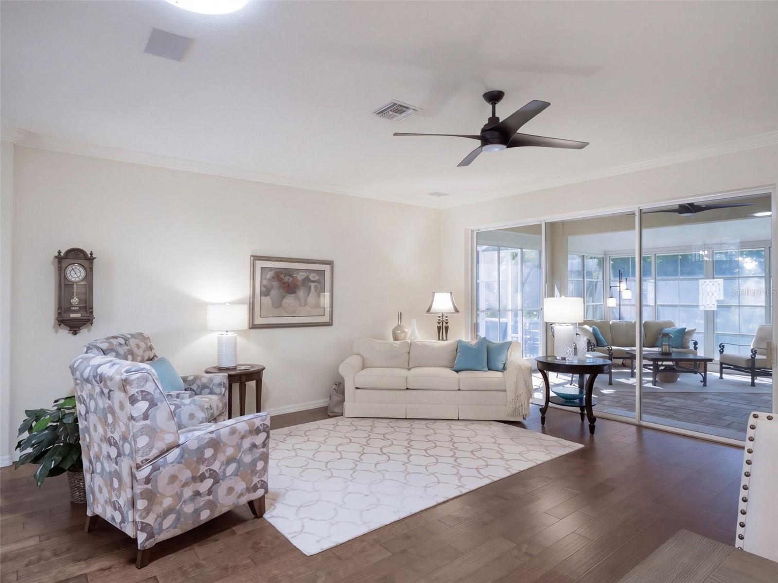Large living with crown molding